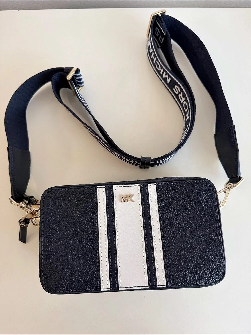 Michael Kors Jet Set Small Pebbled Leather Camera Crossbody Bag Small Camera